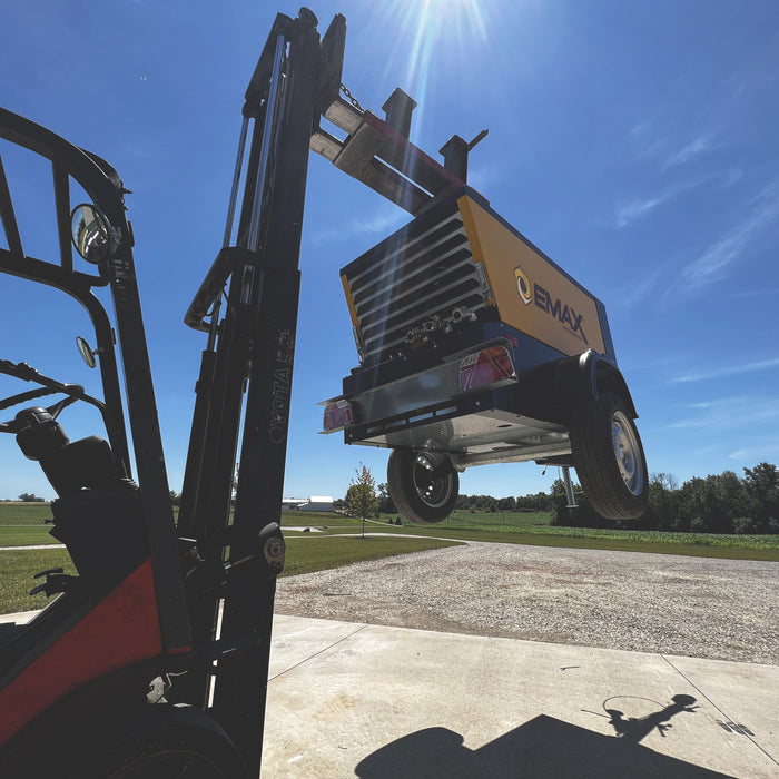 EMAX Towable 24HP Electric Start Trailer Mounted Kubota Diesel Powered 90 CFM Rotary Screw Air Compressor-EDS090TR Air Compressor EMAX Freedom Shop Equipment EMAX Towable 24HP Electric Start Trailer Mounted Kubota Diesel Powered 90 CFM Rotary Screw Air Compressor-EDS090TR